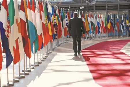 Τι με νοιάζει εμένα;