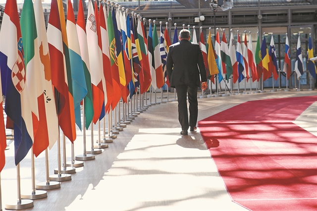 Τι με νοιάζει εμένα;