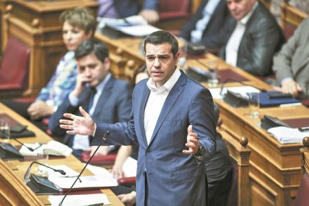 Πολιτικό ψύχος στην οικονομία