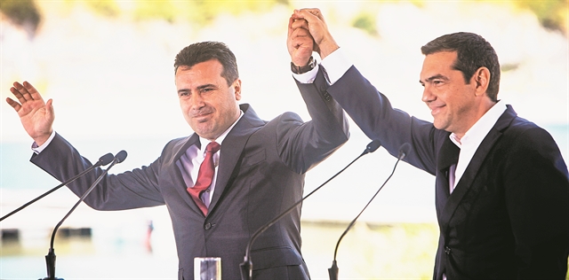 Ραντεβού στα Σκόπια με τα αγκάθια της συμφωνίας
