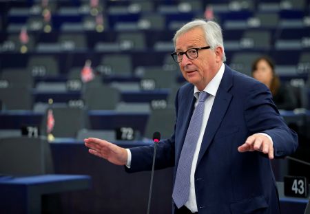 Γιούνκερ για συμφωνία Γερμανίας: Φαίνεται ότι συνάδει με τον νόμο