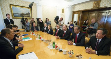 Με αμερικανούς γερουσιαστές συναντήθηκε ο Λαβρόφ