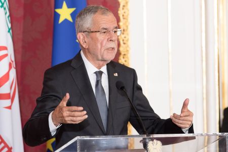 Αυστρία: Κατά σκληρότερης πολιτικής για το άσυλο ο πρόεδρος της χώρας