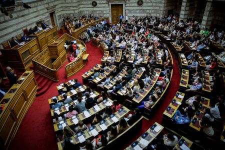 Κατατέθηκε η τροπολογία για το σπάσιμο Β’ Αθήνας και Αττικής – Τι προβλέπει