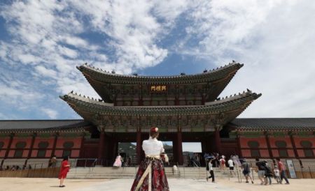 Ν. Κορέα: «Εισβολή» ρώσων τουριστών