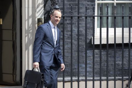 Βρετανία: Νέος υπουργός Brexit μετά την παραίτηση Ντέιβις