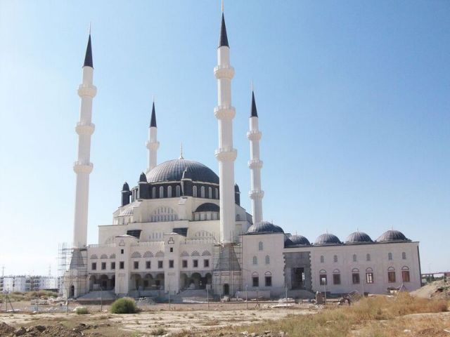 Ο Ερντογάν εγκαινιάζει το μεγαλύτερο τζαμί της Ανατολικής Μεσογείου