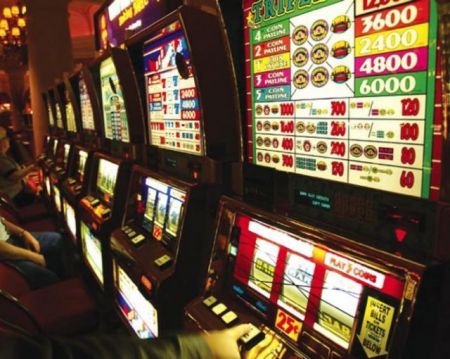 Αναμορφώνεται η νομοθεσία για τους εργαζόμενους σε καταστήματα με «τεχνικά παίγνια»