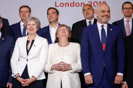 Ερωτήματα εγείρει η τοποθέτηση Τσίπρα για την Αλβανία