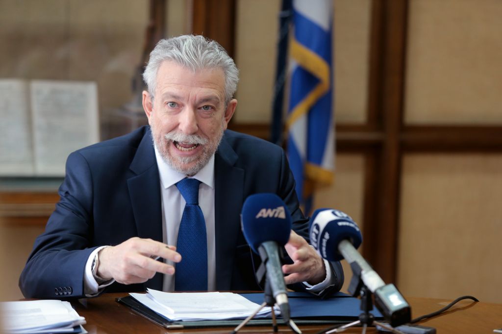 Ο Κοντονής ζητεί το βούλευμα για την αποφυλάκιση Φλώρου