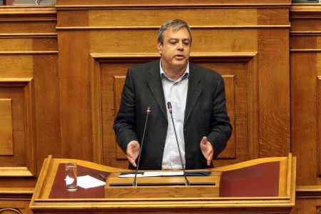 Βερναρδάκης: Να παραιτηθούν όσοι διαχρονικά συντέλεσαν στο έγκλημα στην Αν. Αττική