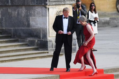 Τραμπ: Ανάβει φωτιές για Brexit και μετανάστευση στην Ευρώπη