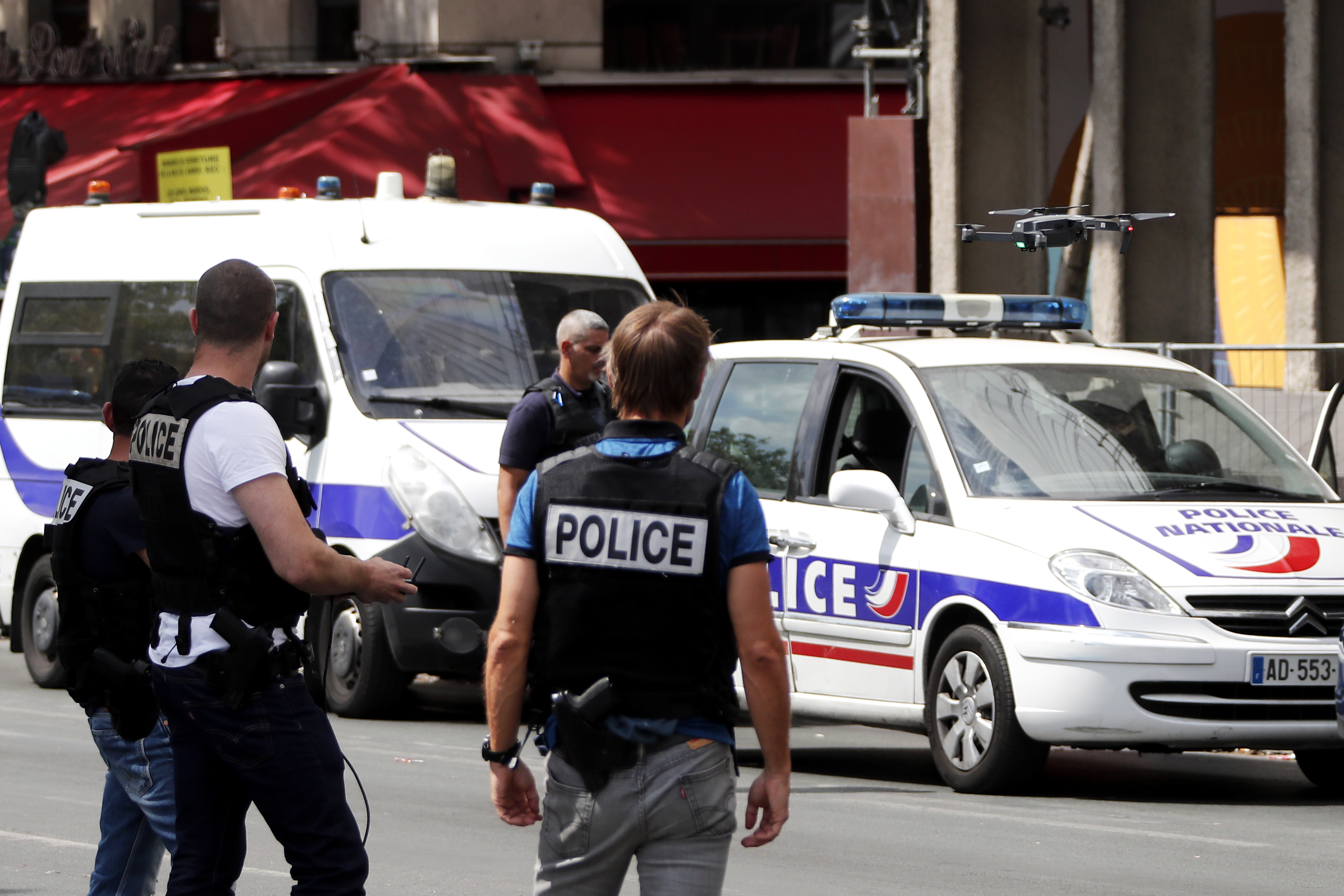 Γαλλία: Αναζητείται ο οδηγός που έπεσε με το ΙΧ του σε τέμενος