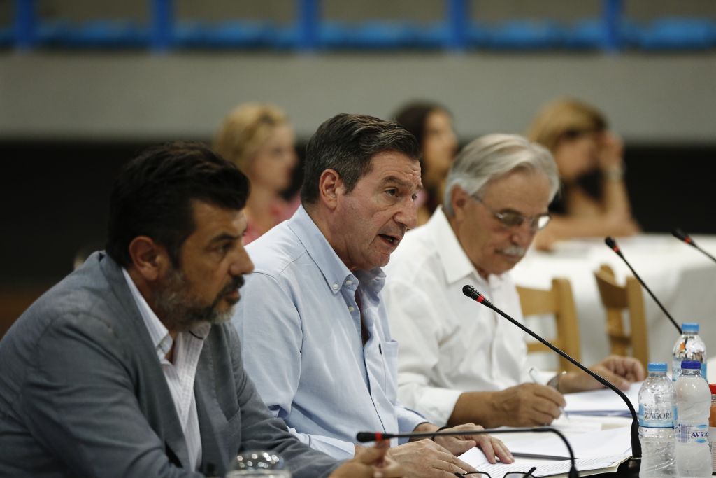 Καμίνης για κυβέρνηση: Παραδίδουν την Αθήνα σε μειοψηφίες