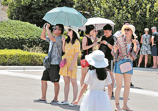 Μείωση φορολογίας ζητεί ο τουρισμός