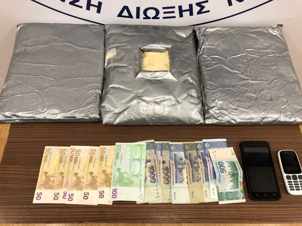 35χρονος Πακιστανός συνελήφθη με 7,5 κιλά ηρωίνης στο «Ελευθέριος Βενιζέλος»