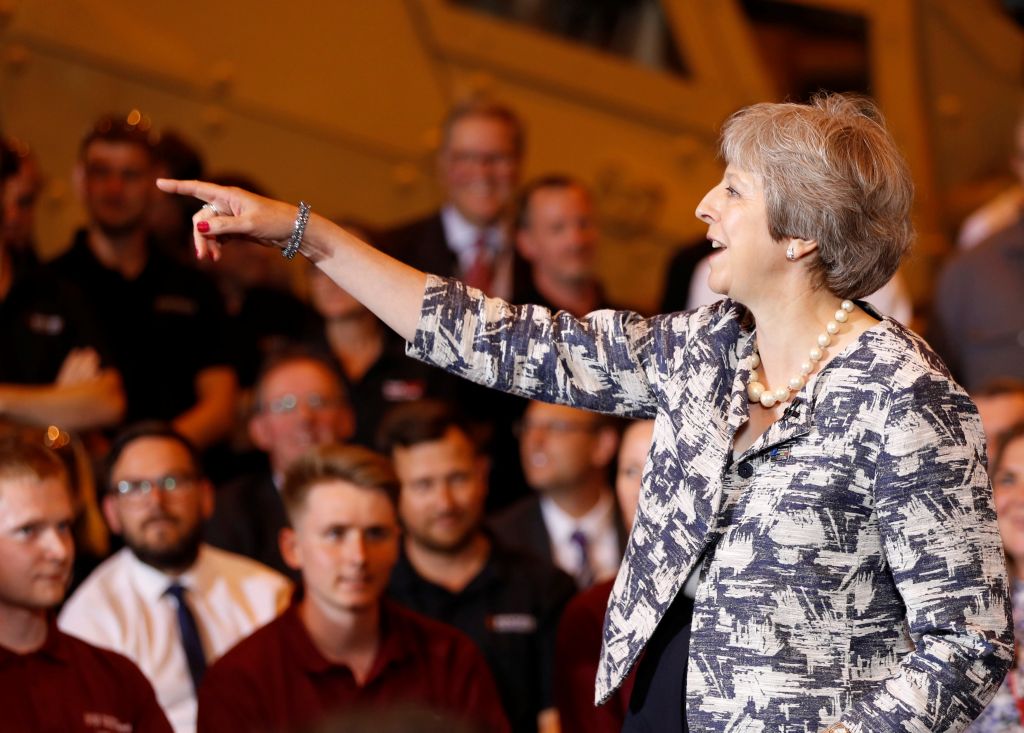 Mέι – δημοσκόπηση:  Αποδοκιμάζουν οι βρετανοί τους χειρισμούς της για το Brexit