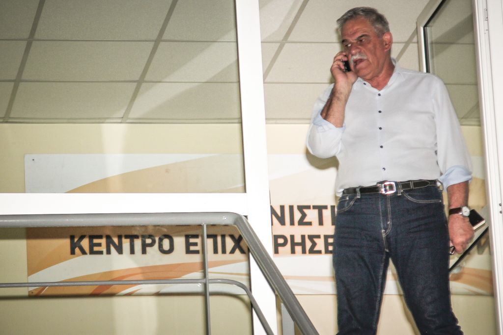 Συνεχίζονται οι κυβερνητικές προκλήσεις: Ο Τόσκας δηλώνει ότι τα σχέδια της Πυροσβεστικής δεν περιλαμβάνουν την άναρχη δόμηση