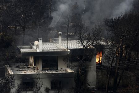 Πυρκαγιές Ανατολική Αττική : 88 οι νεκροί – Συνεχίζονται οι έρευνες