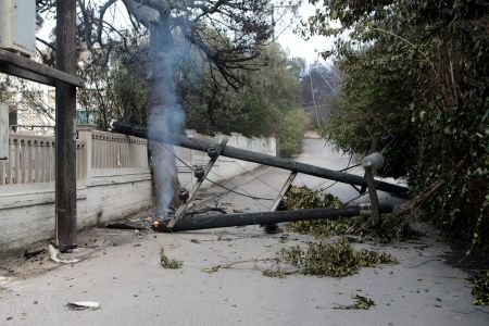 Φονικές πυρκαγιές: Περισσεύει η υποκρισία στην κυβέρνηση