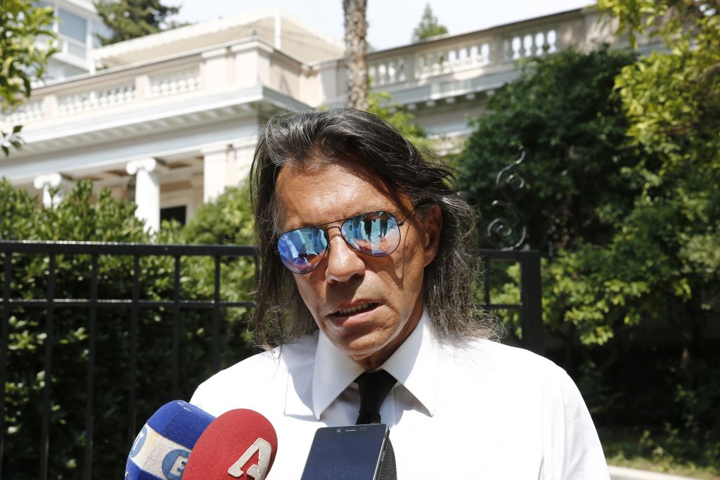 Ο ένας μετά τον άλλον εγκαταλείπουν τον Ψινάκη – Ανεξαρτητοποιήθηκε και η δημοτική σύμβουλος