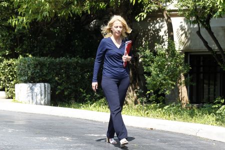 Δούρου: Δράσεις για την ανακούφιση των πληγέντων