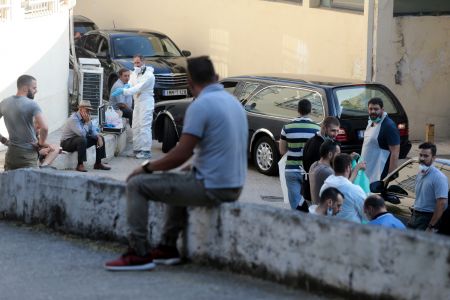 Ιατροδικαστής Ν. Καρακούκης: Από τις δυσκολότερες αποστολές η νεκροτομή των θυμάτων στο Μάτι