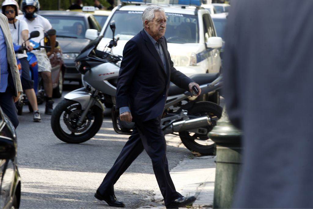 Kouvelis focuses on bailout exit over wildfire disaster