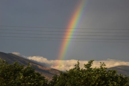 Καιρός – Παρασκευή: Βροχές και σποραδικές καταιγίδες