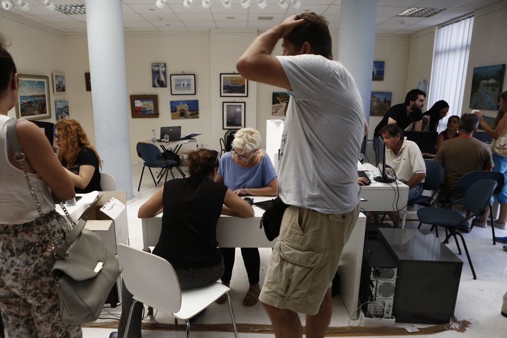 Μάτι – πυρόπληκτοι: Υποβλήθηκαν 1.761 αιτήσεις τις τρεις πρώτες ημέρες