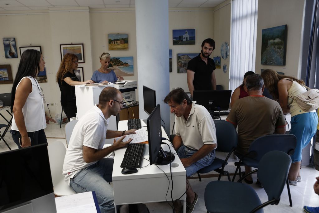 Πυρόπληκτοι : Στις 3.957 οι αιτήσεις για το επίδομα – Σε πόσους έχει καταβληθεί