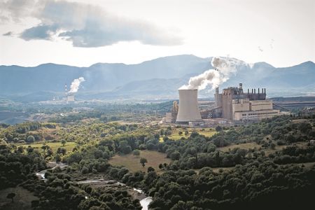 «Καίει» τη ΔΕΗ το ναυάγιο με τους λιγνίτες