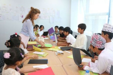 Ομάν: Πρόγραμμα ευαισθητοποίησης για το περιβάλλον από ελληνική εταιρεία