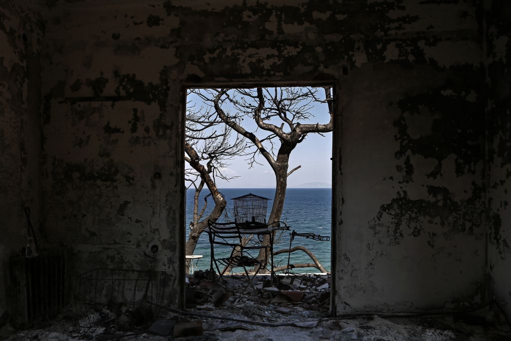 Μαρτυρία γενναίας διάσωσης ηλικιωμένων στο Μάτι