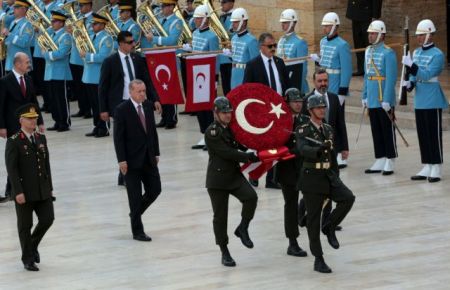 Ο Ερντογάν, οι Αμερικανοί και το σκάνδαλο που έγινε εφιάλτης του