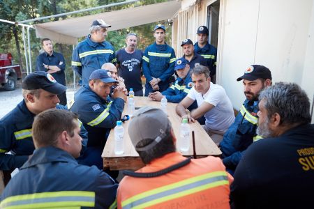 Μητσοτάκης: Η κυβέρνηση διαχειρίστηκε επικοινωνιακά την εθνική τραγωδία