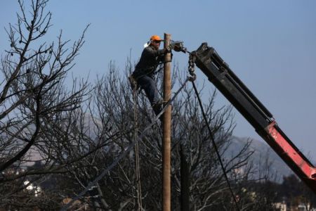 Ένα μήνα θα χρειαστεί ο ΟΤΕ για να επιδιορθώσει τις βλάβες στις πυρόπληκτες περιοχές