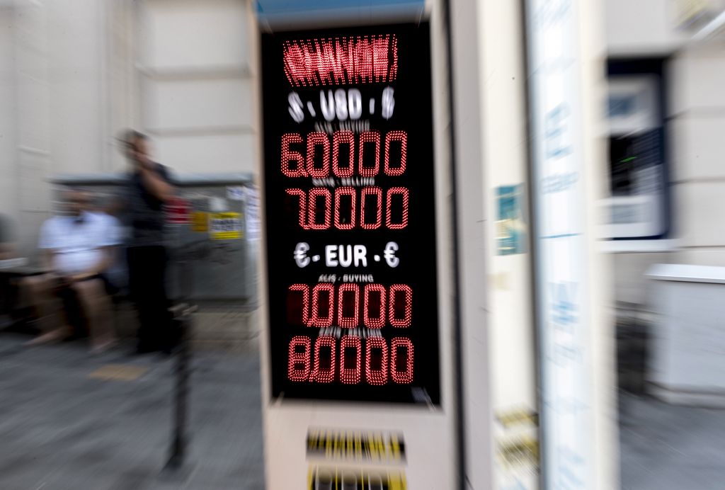 Για απόπειρα «οικονομικού πραξικοπήματος» κάνει λόγο σύμβουλος του Ερντογάν