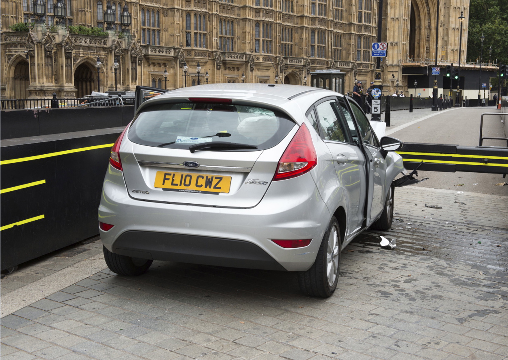 Επίθεση Λονδίνο : Ο δράστης κατηγορείται για απόπειρα δολοφονίας