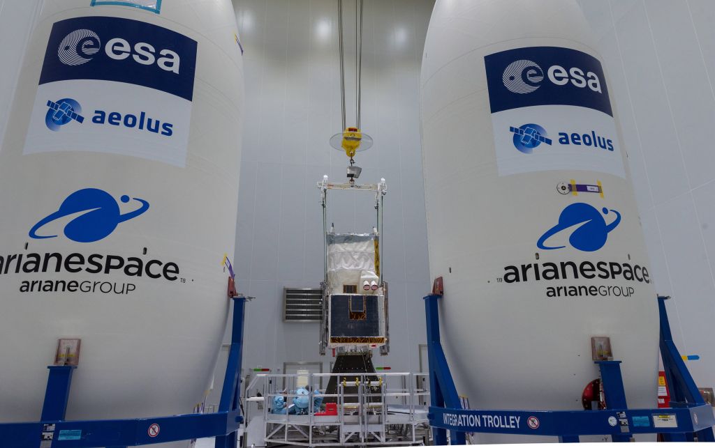 Εκτόξευση του ευρωπαϊκού δορυφόρου Αίολος για την πρόγνωση του καιρού (video)