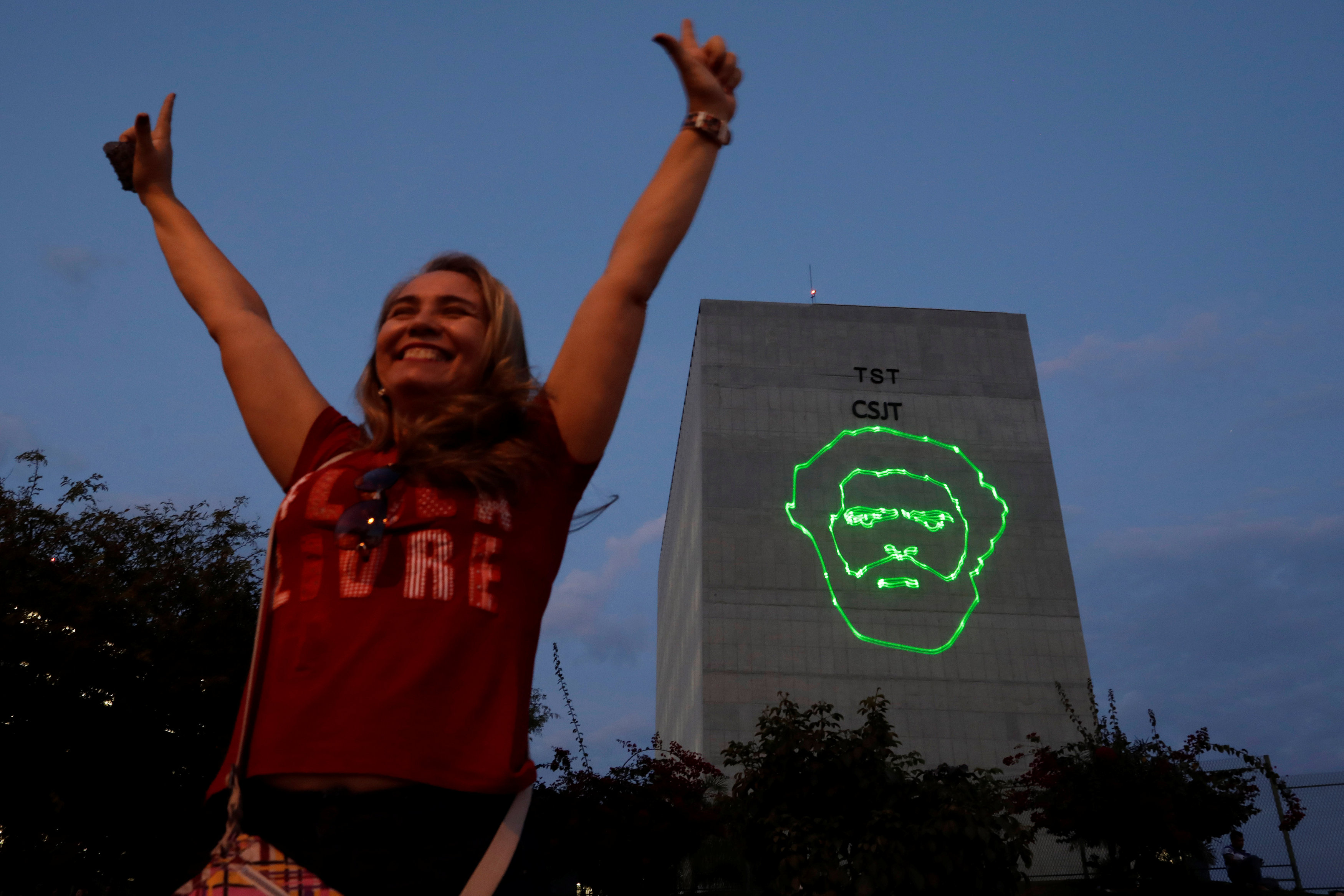 Βραζιλία : Και επίσημα υποψήφιος στις προεδρικές ο φυλακισμένος Λούλα