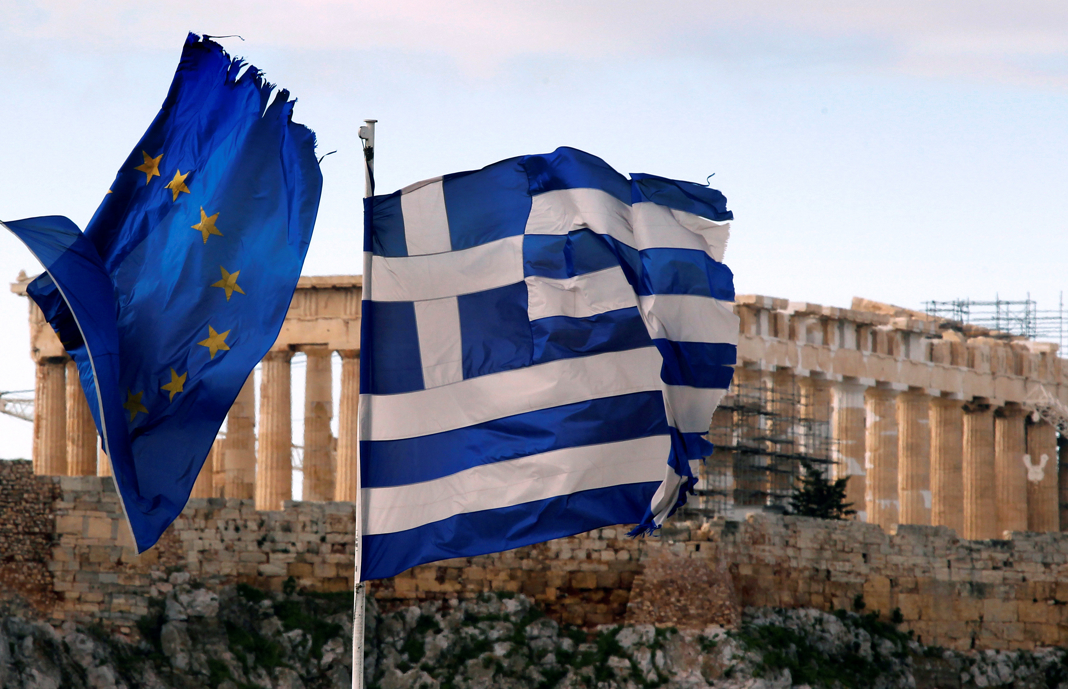 Πώς βλέπουν οι διεθνείς αναλυτές την έξοδο της Ελλάδας από το μνημόνιο