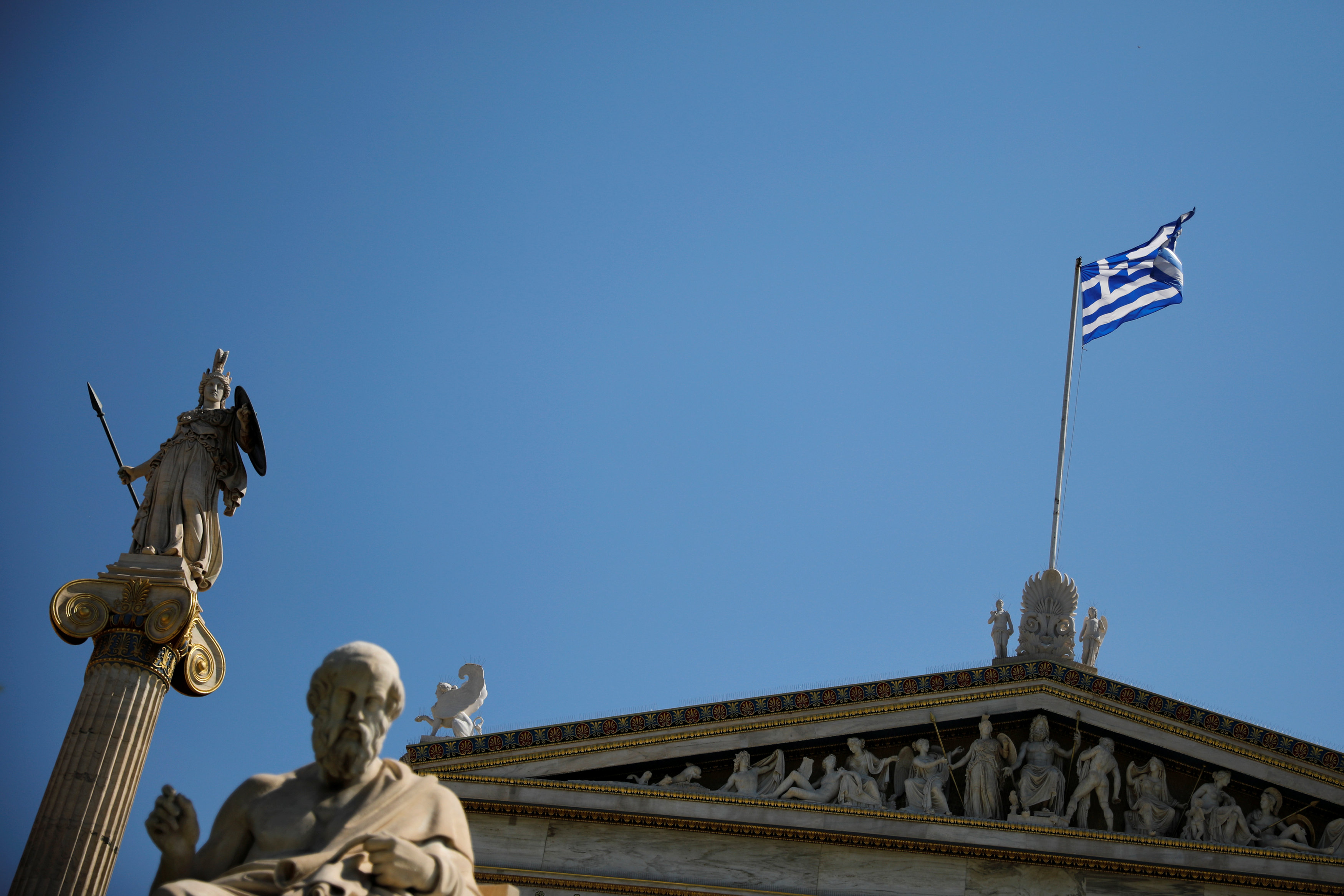Reuters: Αντιμέτωπη με τρομακτικές προκλήσεις η Ελλάδα