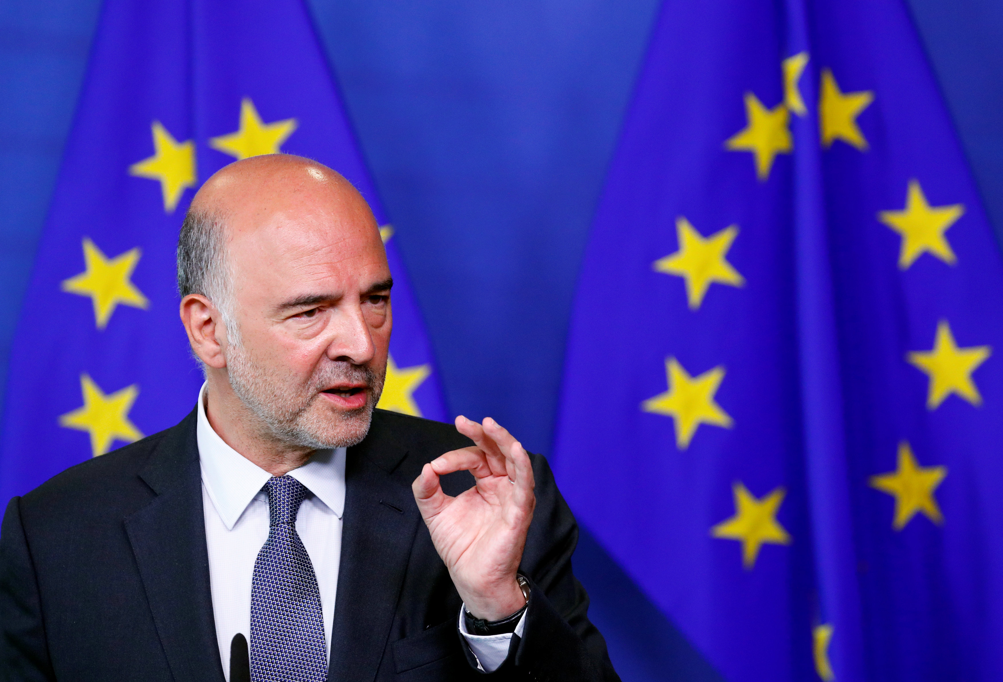 Moscovici: Greece can produce primary surpluses, growth