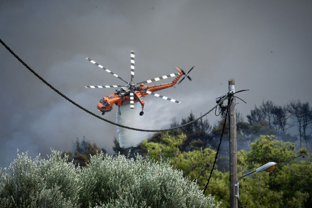 Ηλεία – πυρκαγιά: Μάχη όλη τη νύχτα