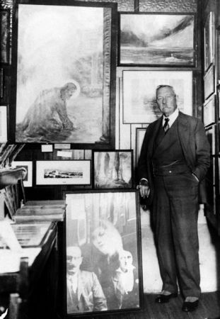 Ενας έλληνας Αρθουρ Κόναν Ντόιλ