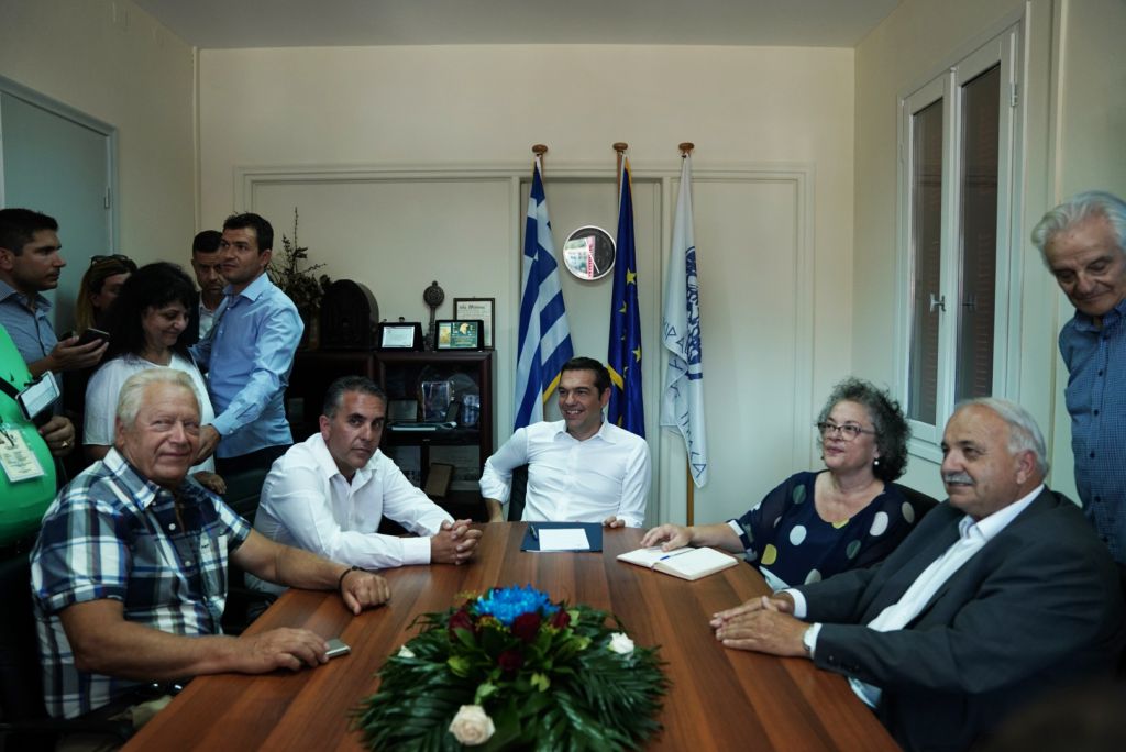 Φωτογράφος καταγγέλει μεθοδεύσεις του πρωθυπουργικού επιτελείου