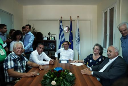 Φωτογράφος καταγγέλει μεθοδεύσεις του πρωθυπουργικού επιτελείου