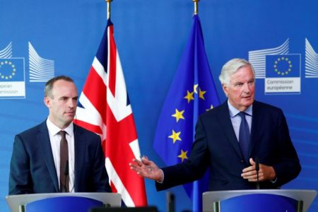 Μισέλ Μπαρνιέ: Δεν αποκλείεται το άτακτο Brexit