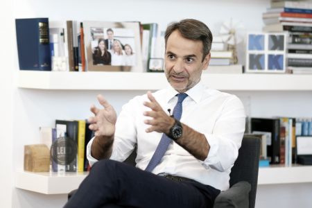 Δέσμευση Μητσοτάκη για κατάργηση του νόμου Κατρούγκαλου